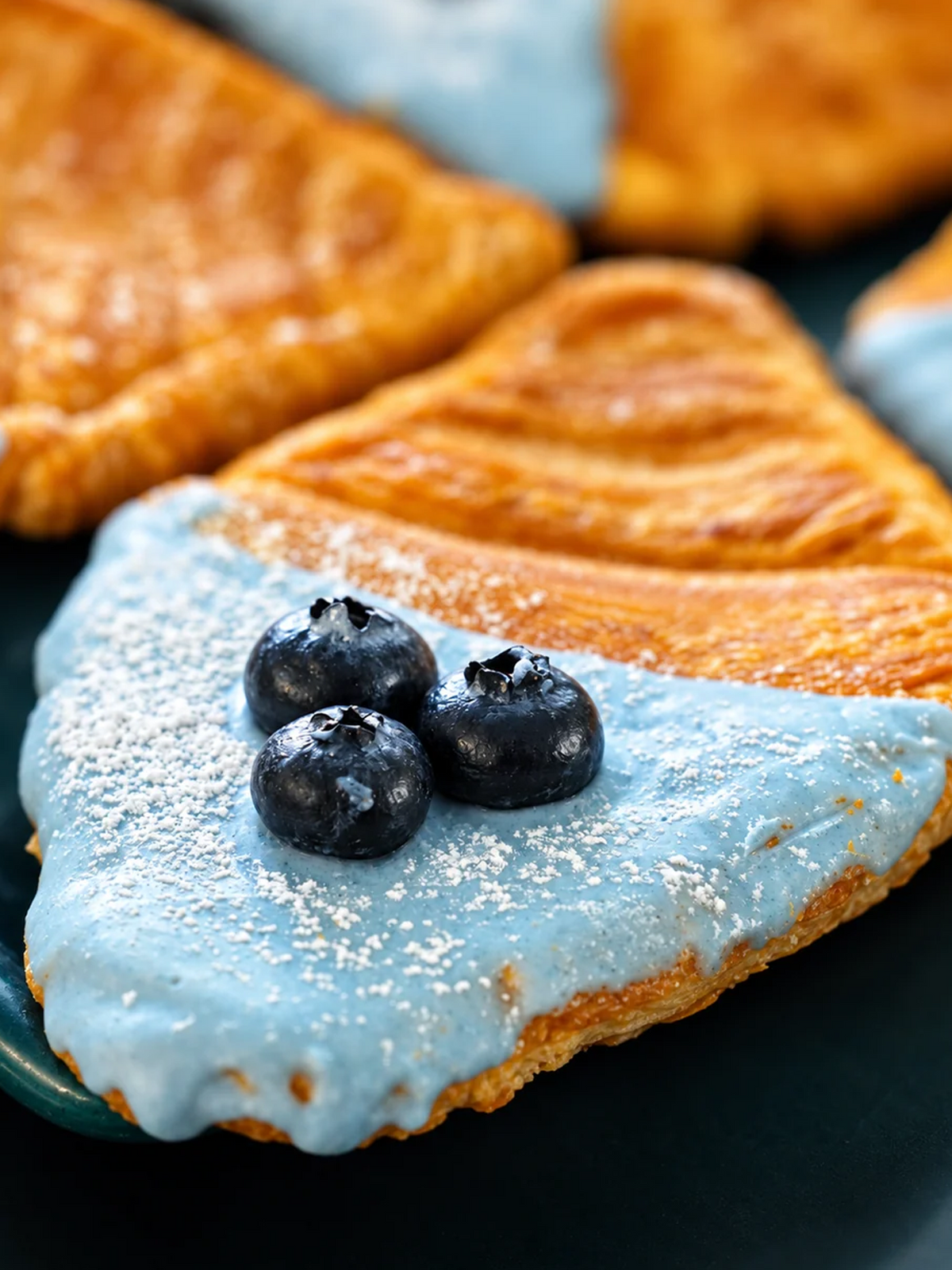 Flat Berry Croissant